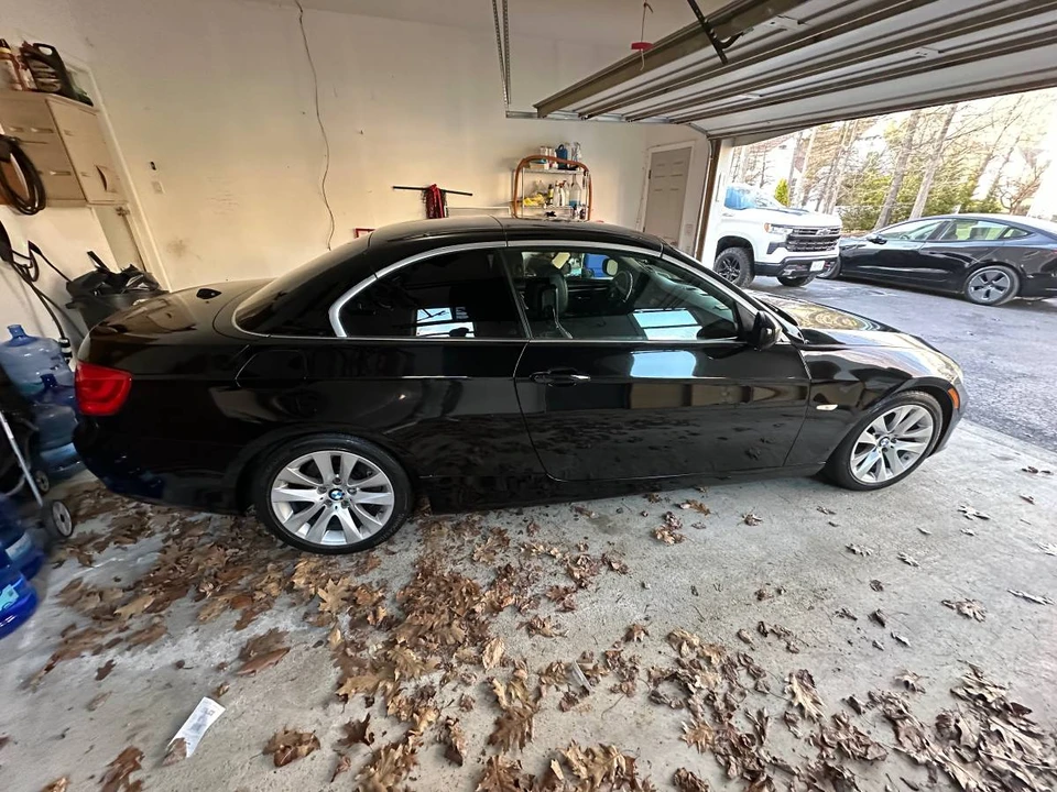 2011 BMW E93 3 Series Convertible - Image 4 of 13
