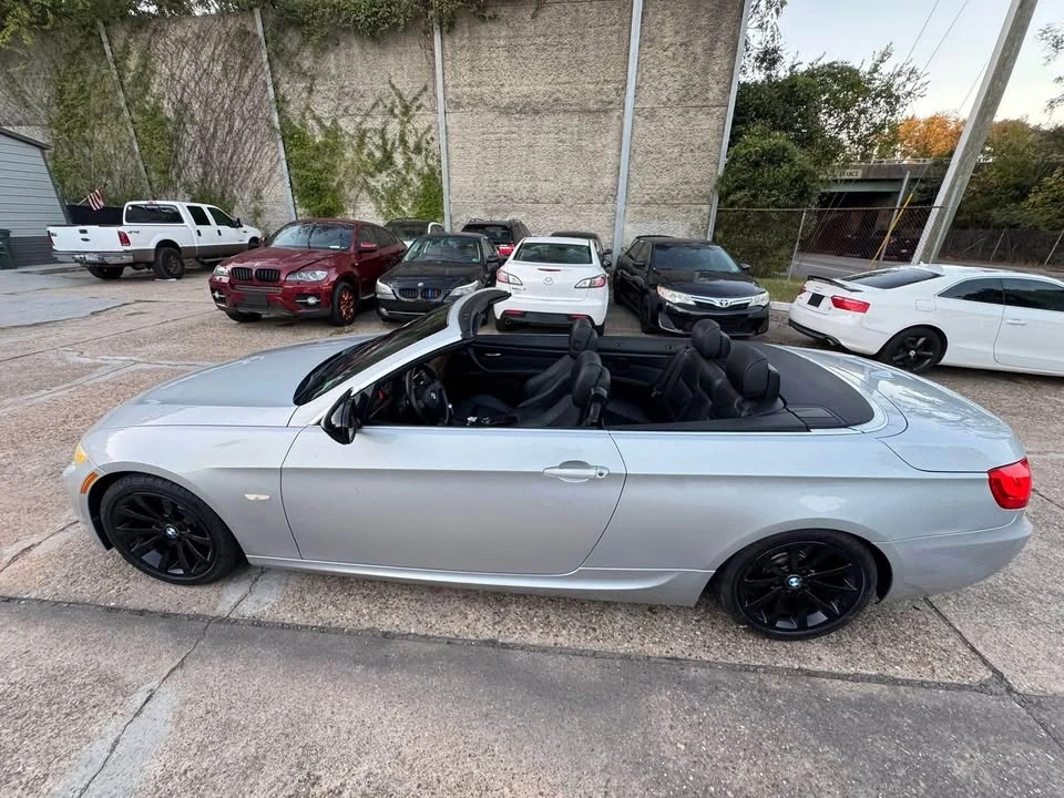 2011 BMW E93 3 Series Convertible - Image 4 of 10