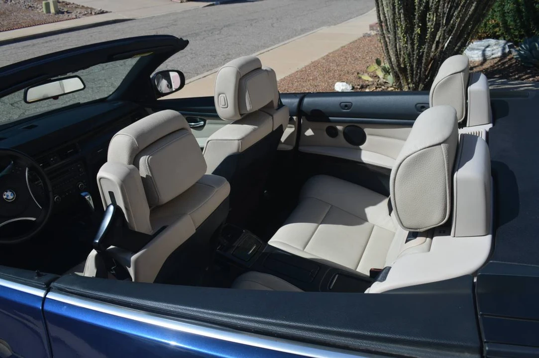 2011 BMW E93 3 Series Convertible - Image 8 of 10