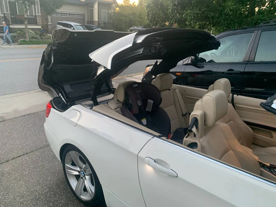 2011 BMW E93 3 Series Convertible - Image 2 of 14