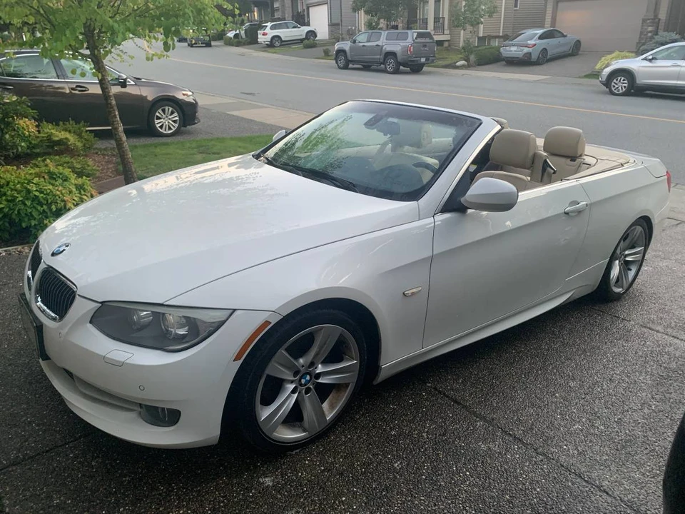 2011 BMW E93 3 Series Convertible - Image 10 of 14