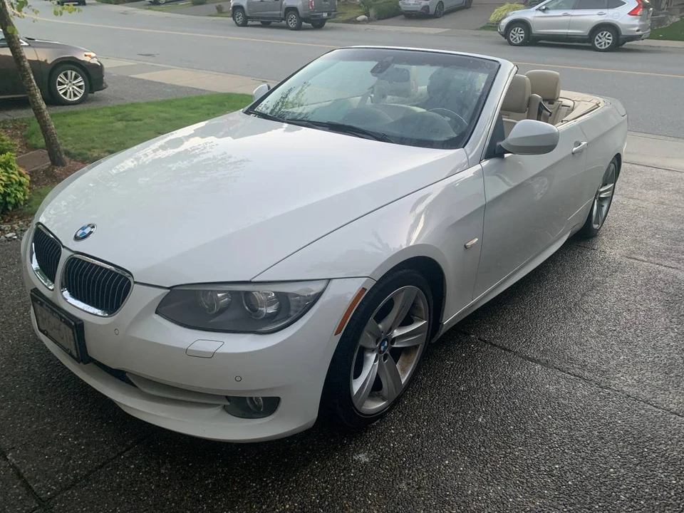 2011 BMW E93 3 Series Convertible - Image 11 of 14