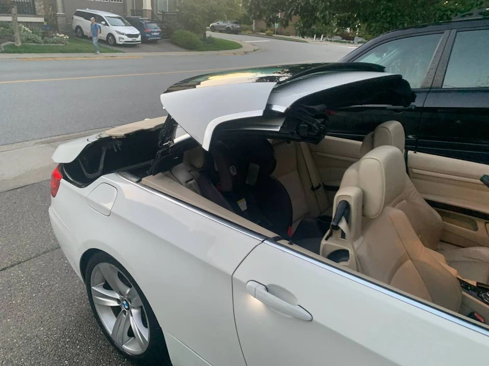2011 BMW E93 3 Series Convertible - Image 3 of 14