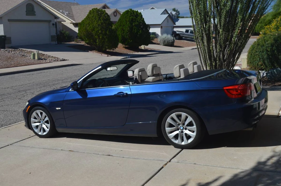 2011 BMW E93 3 Series Convertible - Image 2 of 10