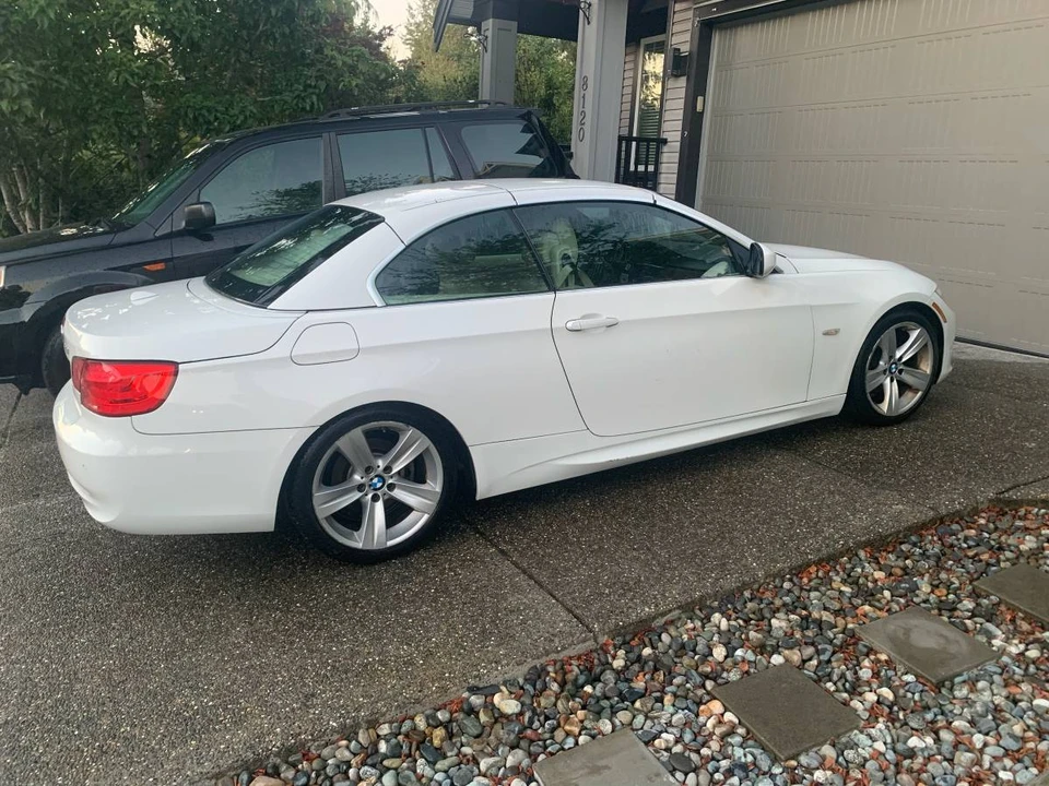 2011 BMW E93 3 Series Convertible - Image 7 of 14