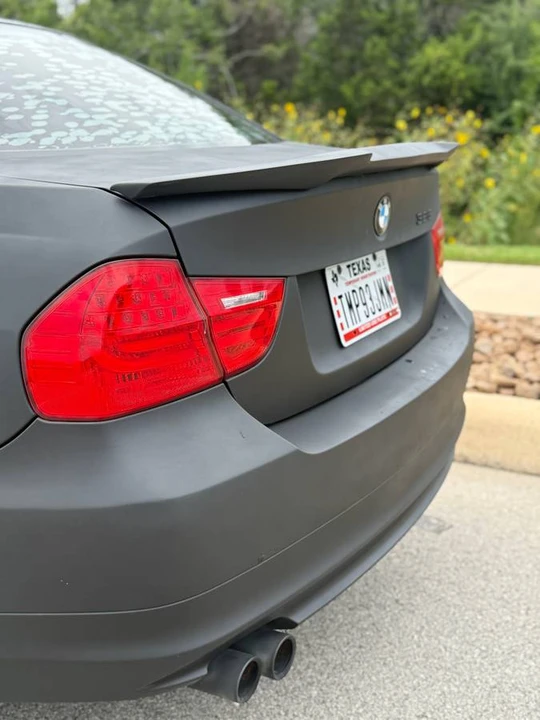 2011 BMW E90 3 Series Sedan - Image 10 of 17