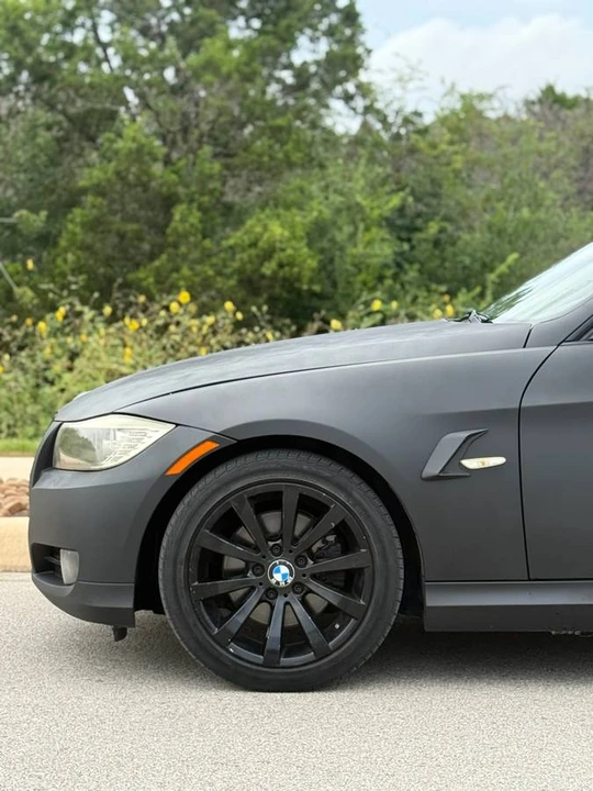 2011 BMW E90 3 Series Sedan - Image 7 of 17