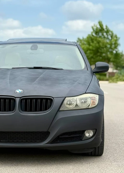 2011 BMW E90 3 Series Sedan - Image 2 of 17