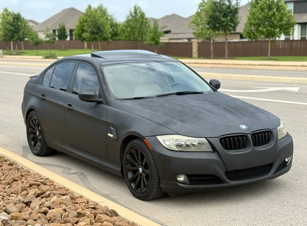 2011 BMW E90 3 Series Sedan - Image 3 of 17