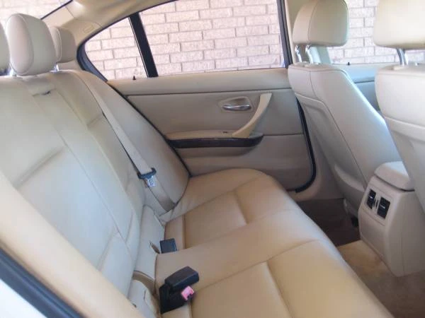2011 BMW E90 3 Series Sedan - Image 11 of 20