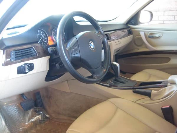 2011 BMW E90 3 Series Sedan - Image 9 of 20