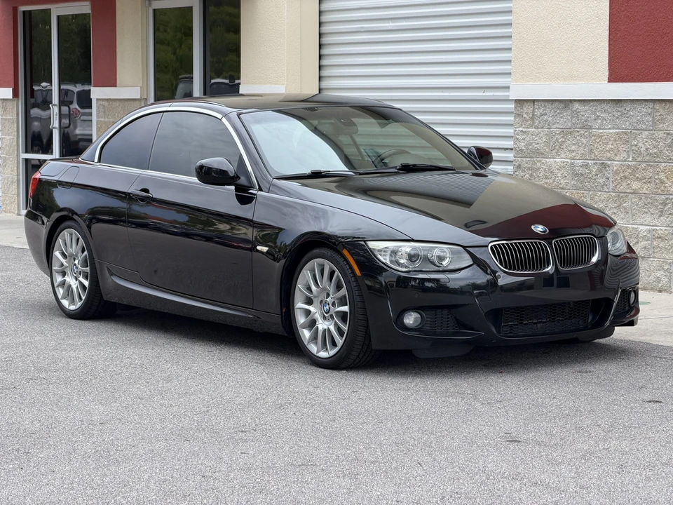 2011 BMW E93 3 Series Convertible - Image 23 of 31