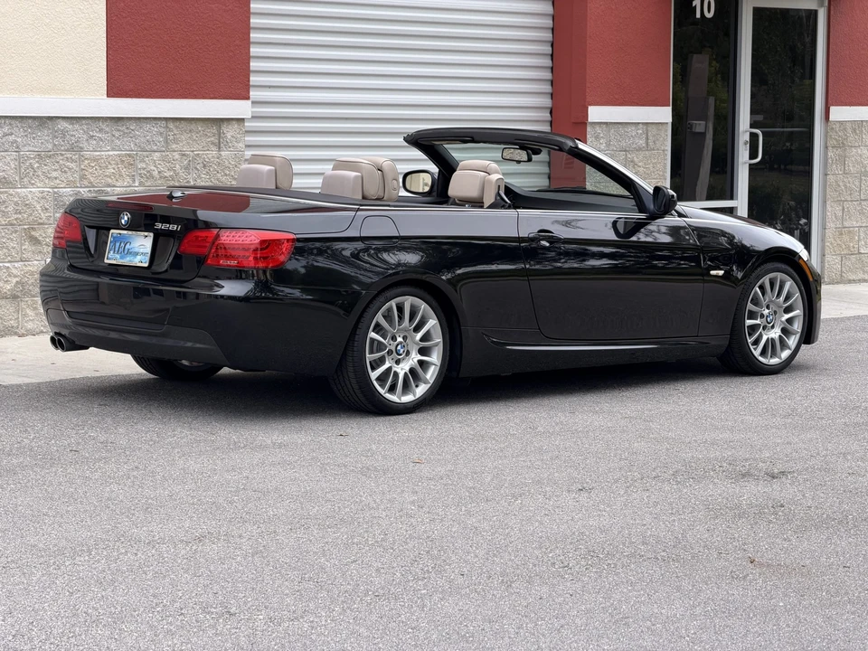 2011 BMW E93 3 Series Convertible - Image 8 of 31