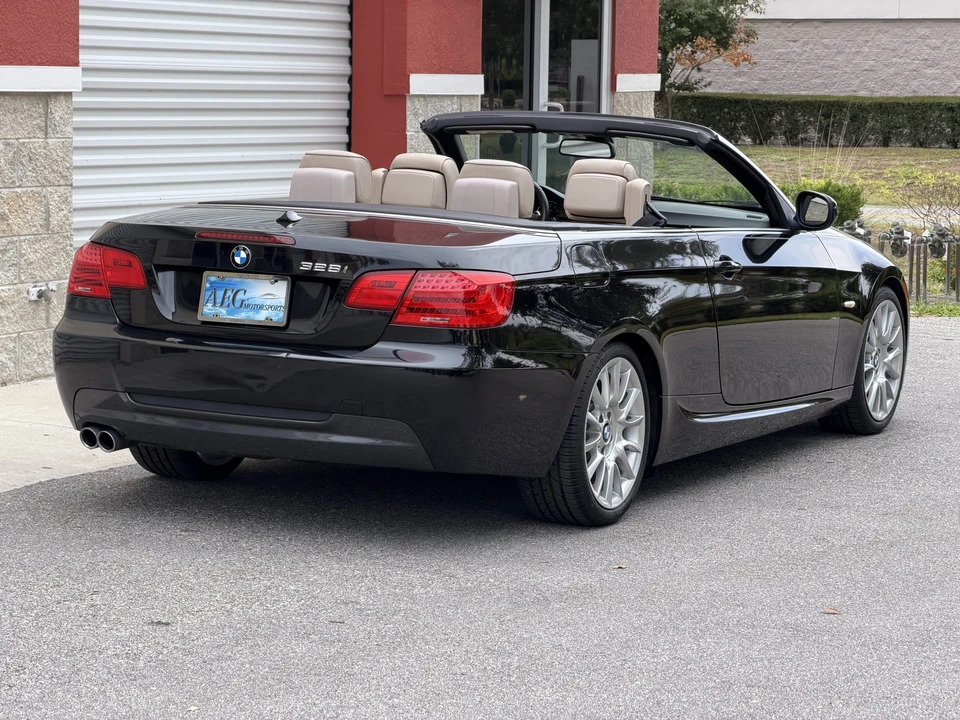 2011 BMW E93 3 Series Convertible - Image 9 of 31