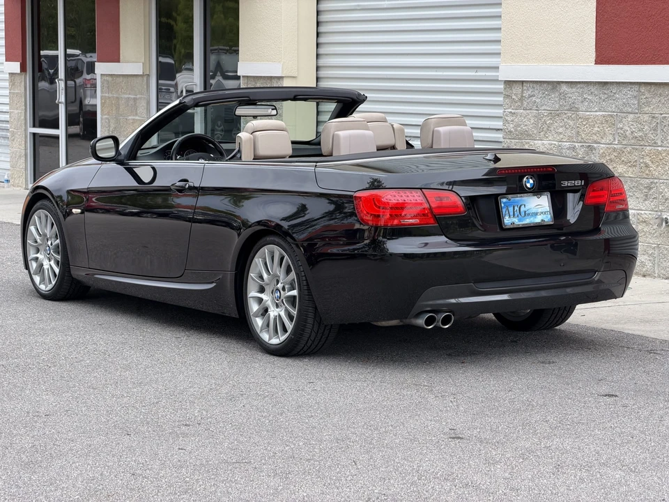 2011 BMW E93 3 Series Convertible - Image 11 of 31