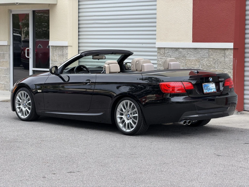 2011 BMW E93 3 Series Convertible - Image 12 of 31