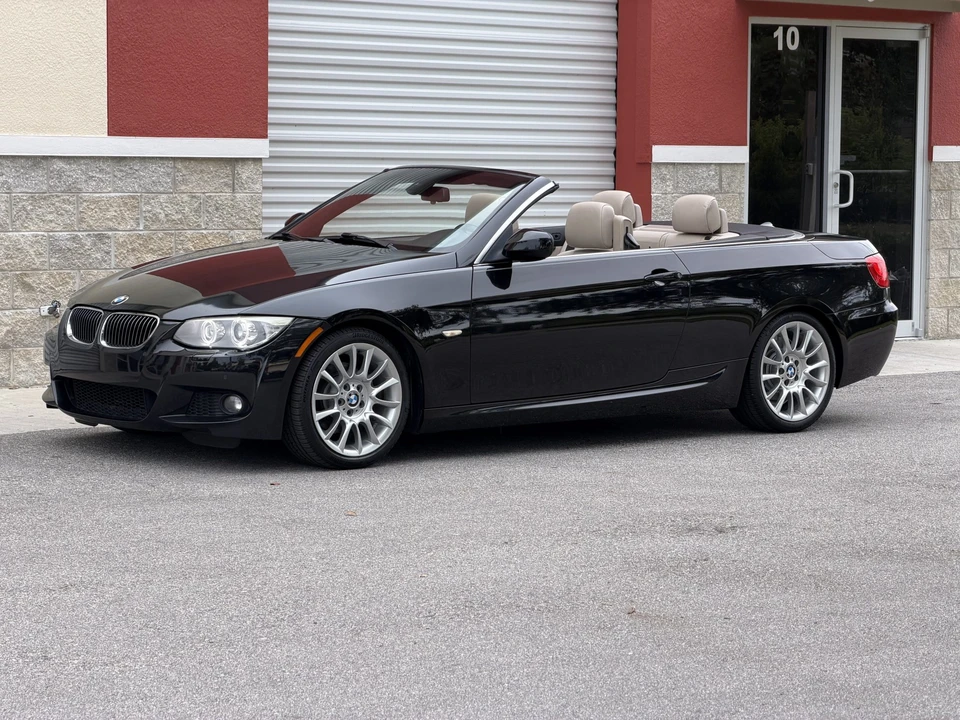 2011 BMW E93 3 Series Convertible - Image 18 of 31