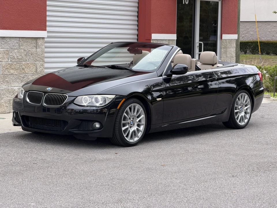 2011 BMW E93 3 Series Convertible - Image 19 of 31