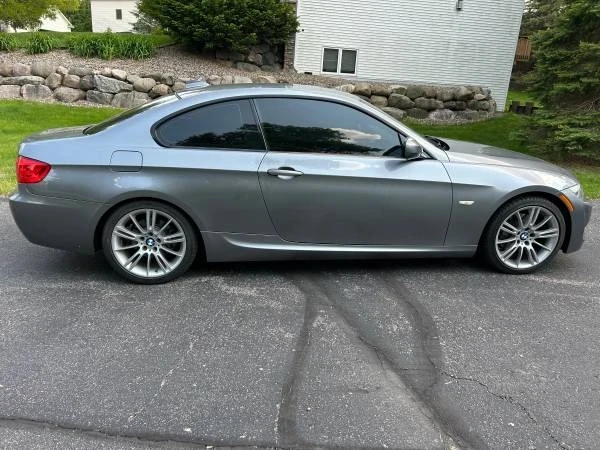 2011 BMW E90 3 Series Sedan - Image 3 of 16