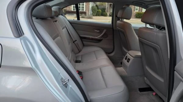 2011 BMW E90 3 Series Sedan - Image 15 of 21