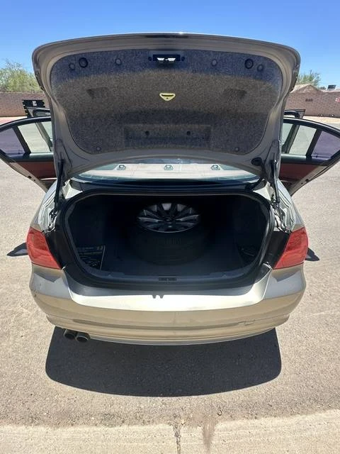 2011 BMW E90 3 Series Sedan - Image 9 of 13