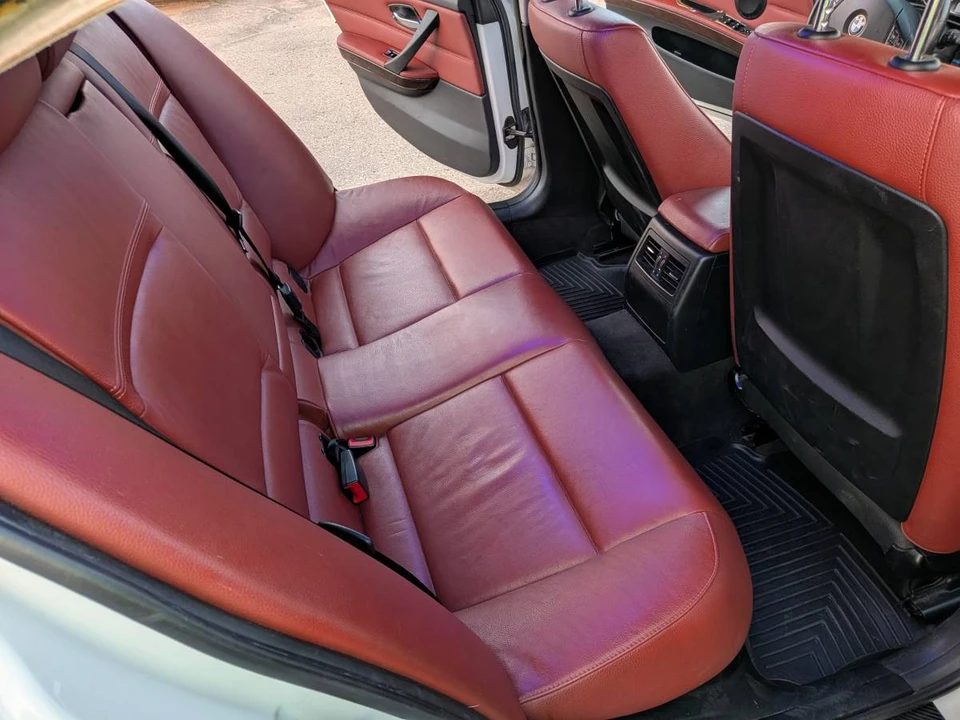2011 BMW E90 3 Series Sedan - Image 7 of 9