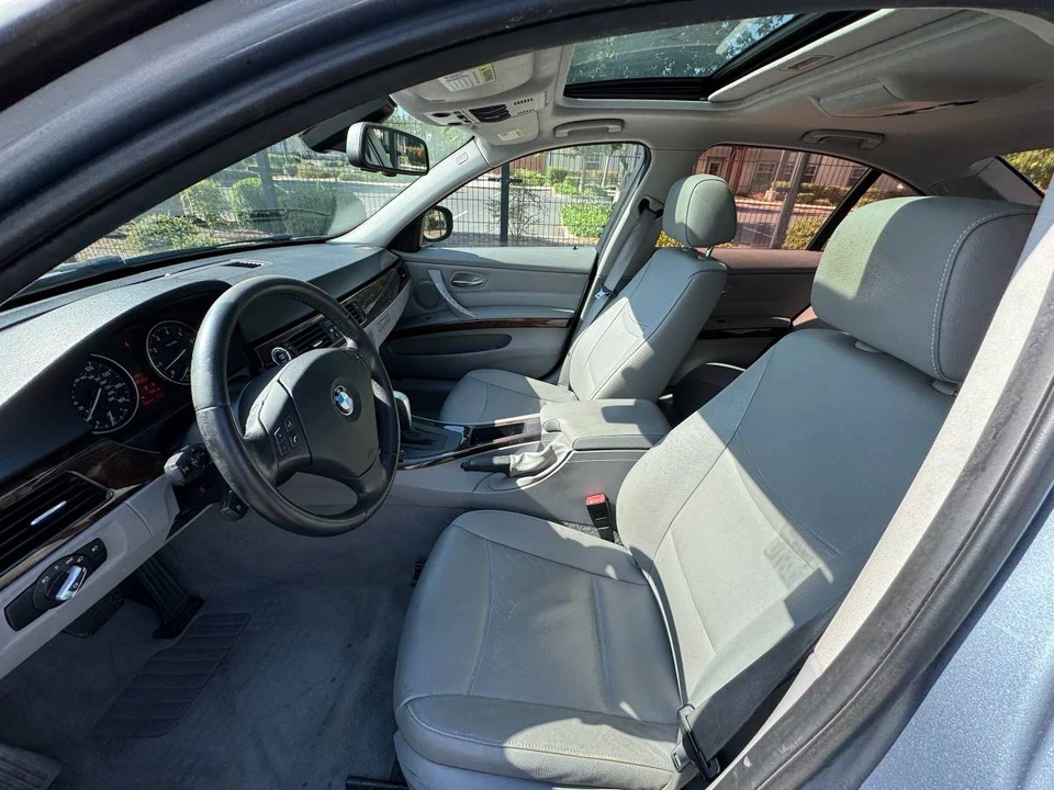 2011 BMW E90 3 Series Sedan - Image 8 of 15