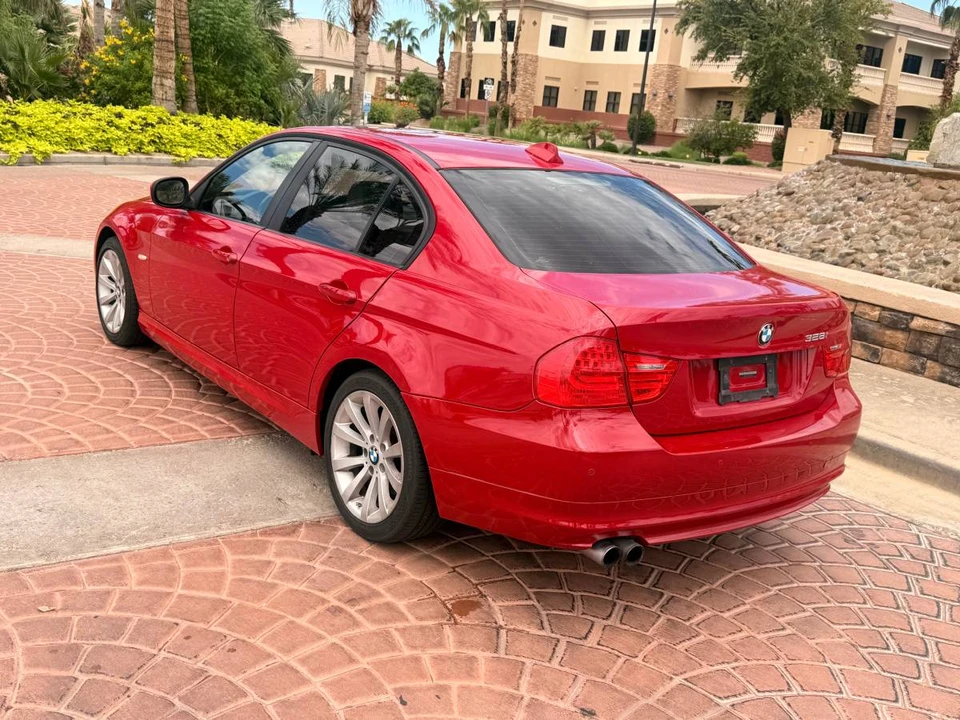 2011 BMW E90 3 Series Sedan - Image 14 of 22