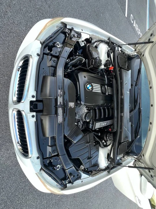 2011 BMW E90 3 Series Sedan - Image 15 of 18