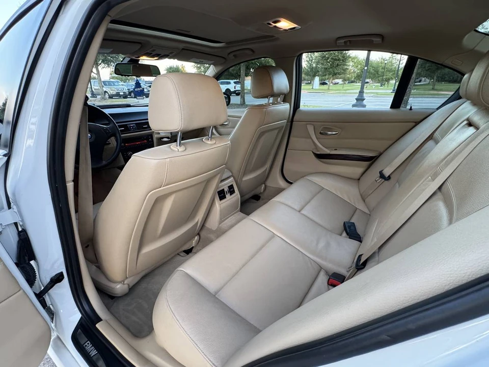 2011 BMW E90 3 Series Sedan - Image 9 of 11
