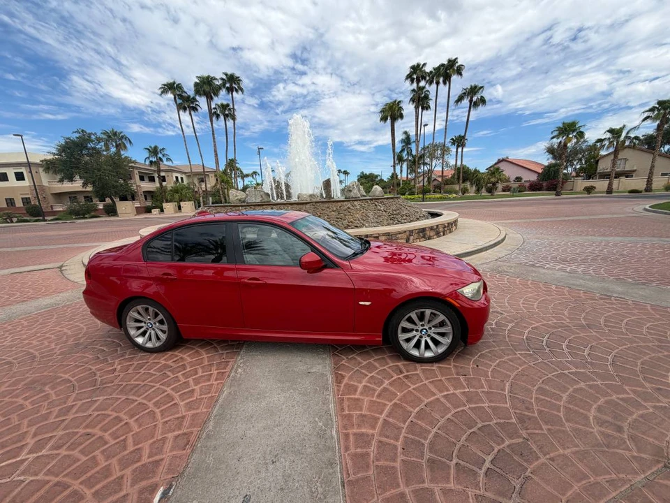 2011 BMW E90 3 Series Sedan - Image 18 of 22