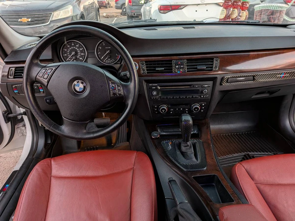 2011 BMW E90 3 Series Sedan - Image 5 of 9