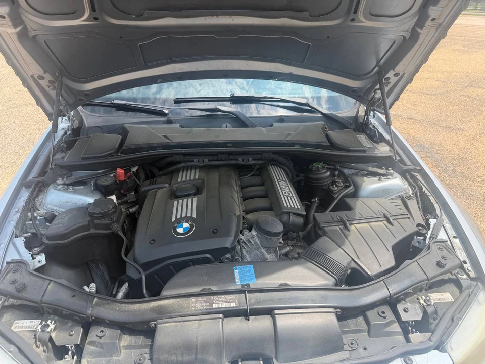 2011 BMW E90 3 Series Sedan - Image 10 of 21