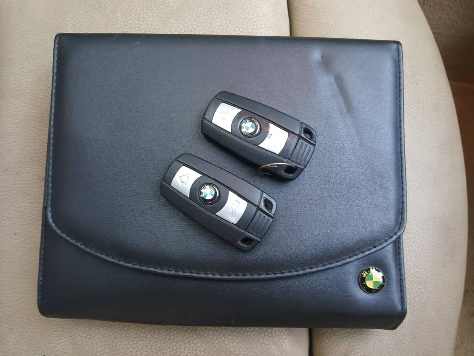 2011 BMW E90 3 Series Sedan - Image 22 of 24
