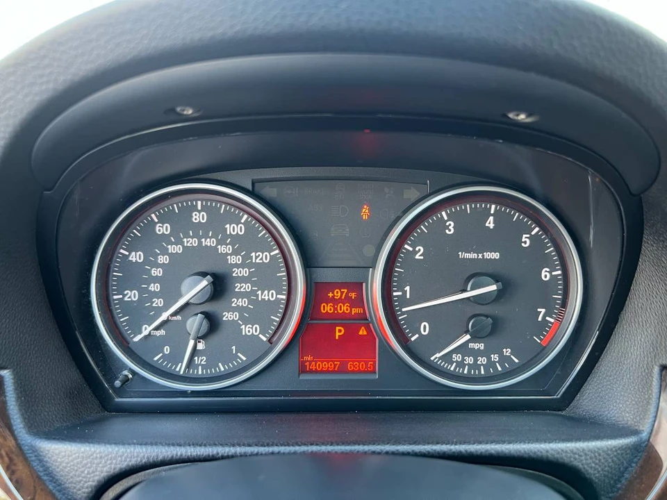 2011 BMW E90 3 Series Sedan - Image 11 of 18