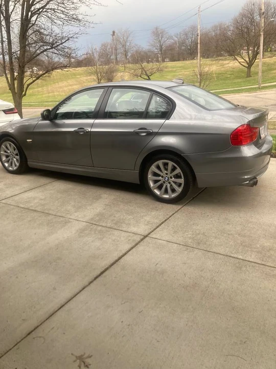2011 BMW E90 3 Series Sedan - Image 7 of 8
