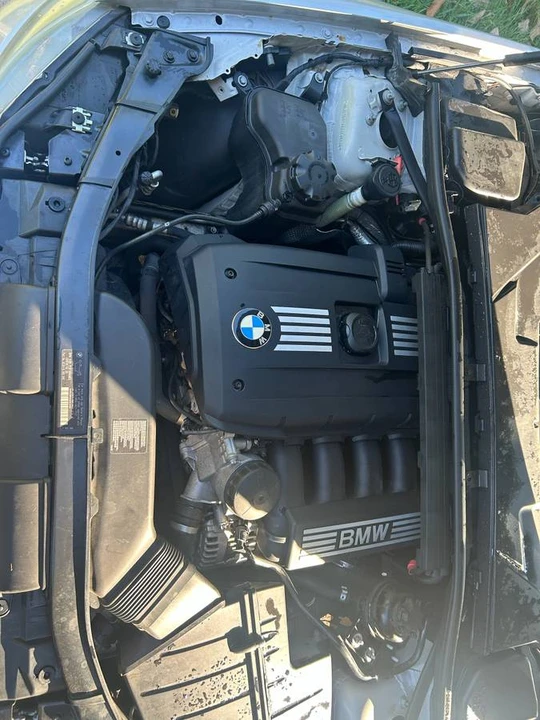 2011 BMW E90 3 Series Sedan - Image 12 of 12