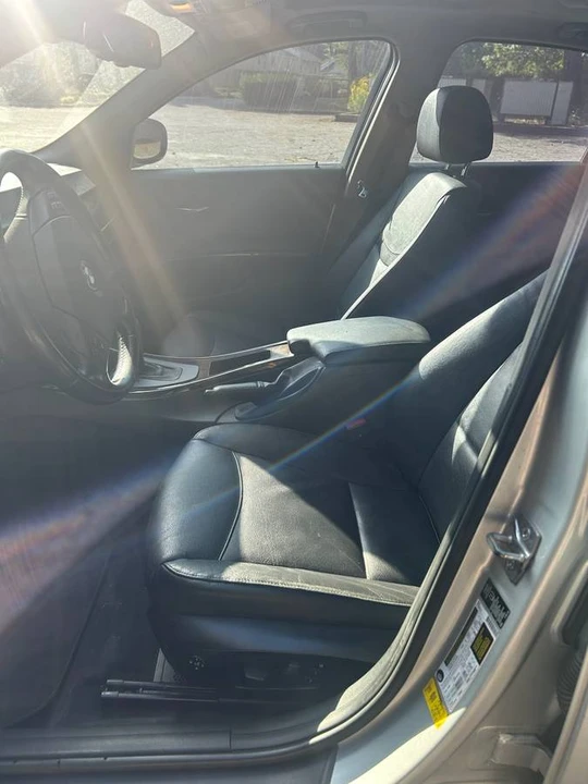 2011 BMW E90 3 Series Sedan - Image 6 of 12