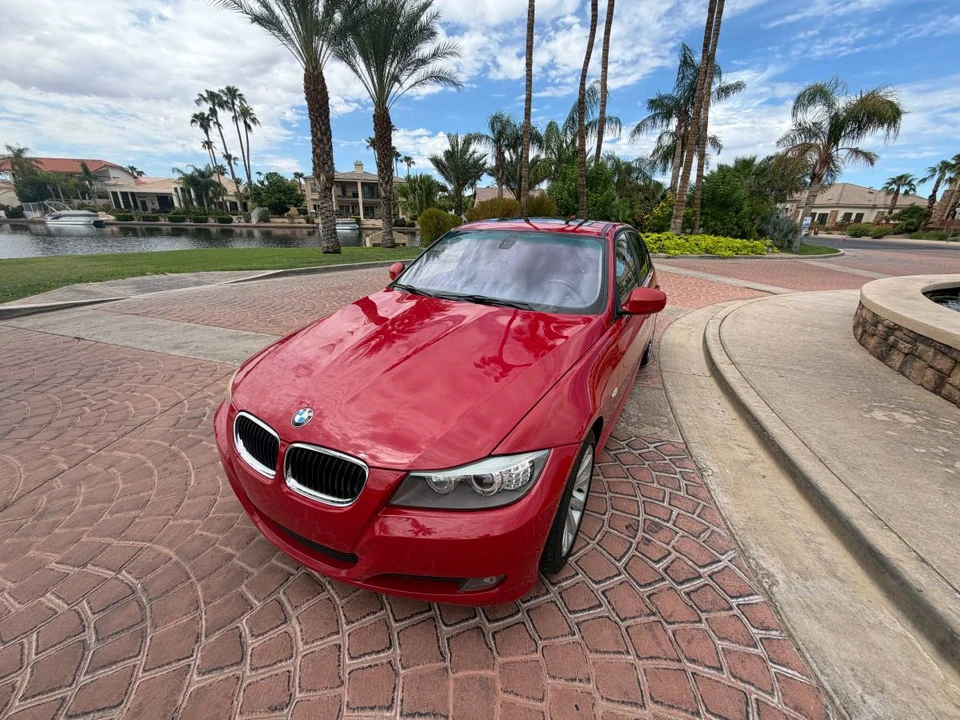 2011 BMW E90 3 Series Sedan - Image 21 of 22