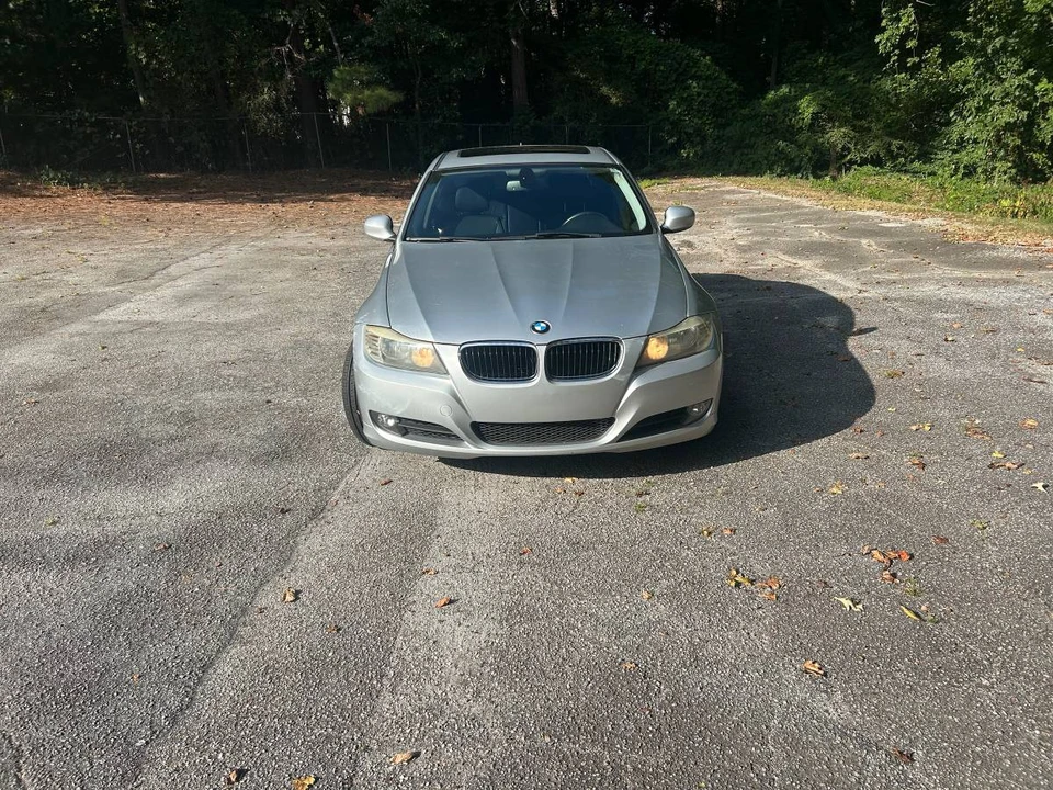 2011 BMW E90 3 Series Sedan - Image 2 of 12