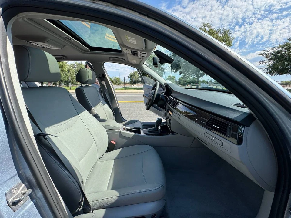 2011 BMW E90 3 Series Sedan - Image 13 of 15