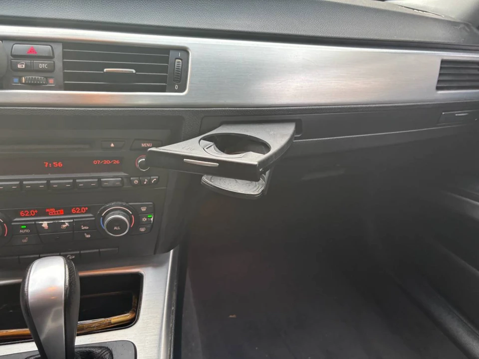 2011 BMW E90 3 Series Sedan - Image 5 of 5