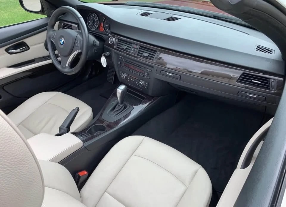 2011 BMW E90 3 Series Sedan - Image 5 of 8