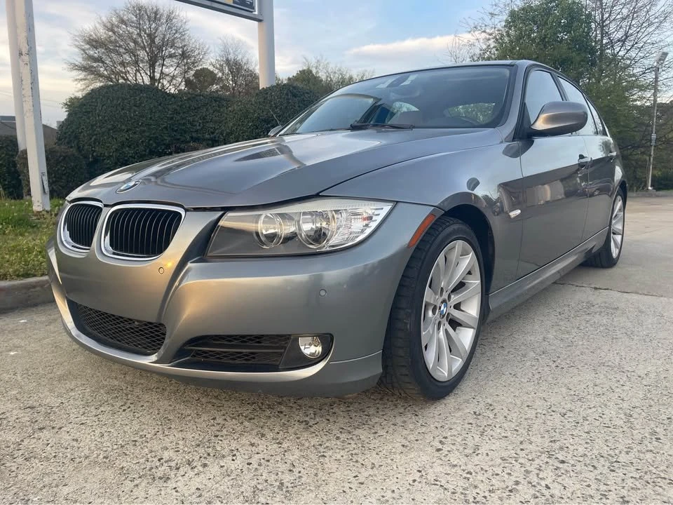 2011 BMW E90 3 Series Sedan - Image 6 of 16