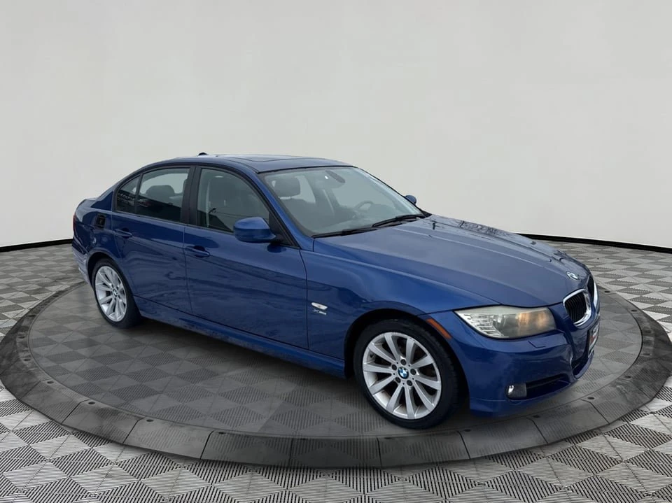 2011 BMW E90 3 Series Sedan - Image 3 of 20