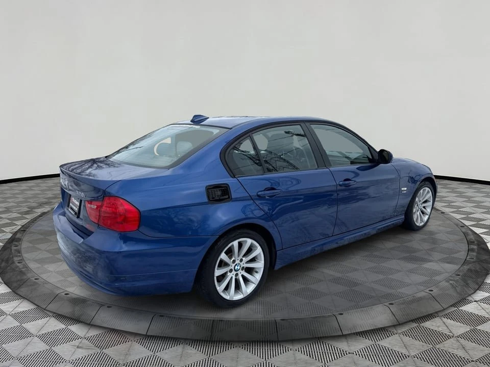 2011 BMW E90 3 Series Sedan - Image 5 of 20