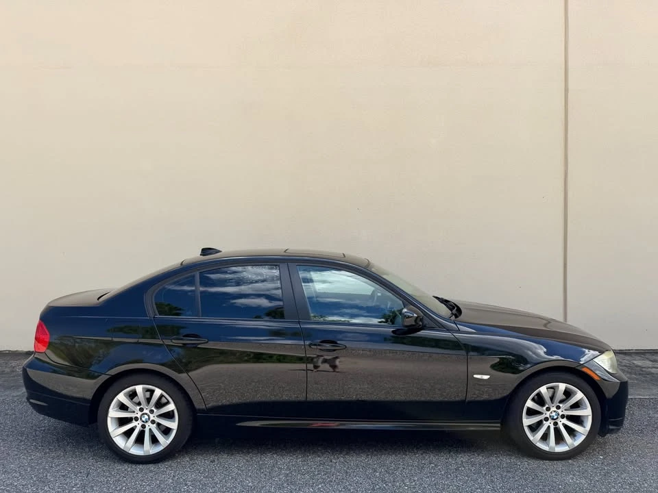 2011 BMW E90 3 Series Sedan - Image 6 of 20