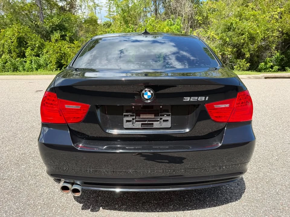 2011 BMW E90 3 Series Sedan - Image 4 of 20