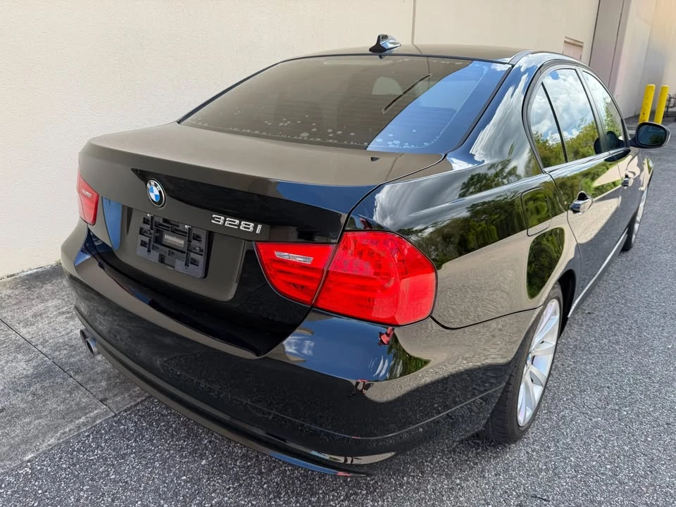 2011 BMW E90 3 Series Sedan - Image 8 of 20