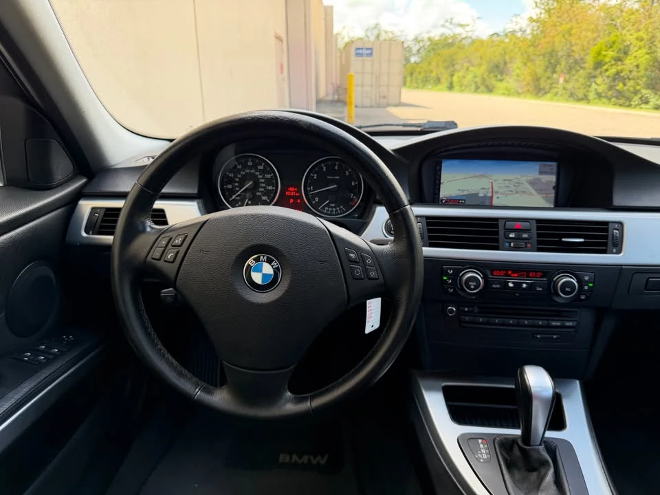 2011 BMW E90 3 Series Sedan - Image 16 of 20